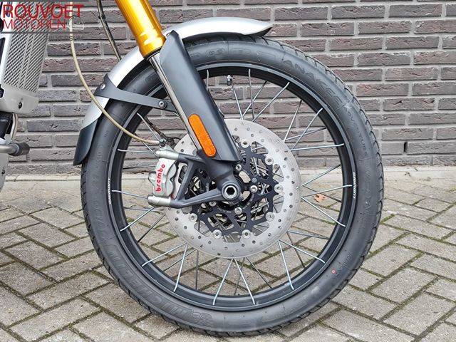 triumph - scrambler-1200-xe