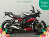 TRIUMPH STREET TRIPLE R