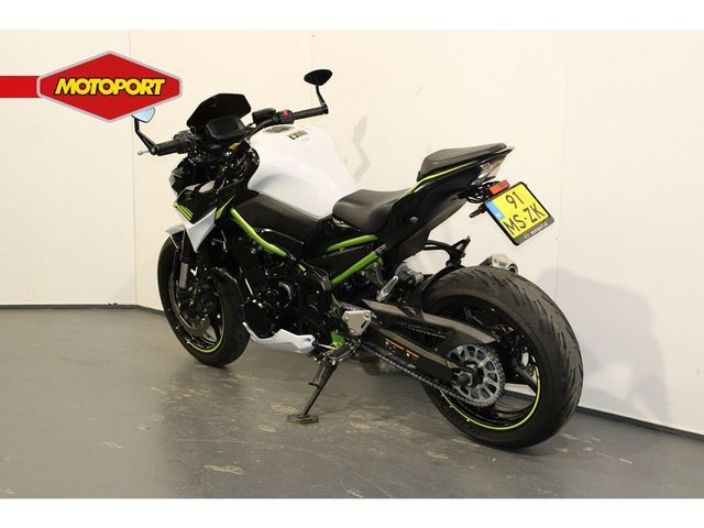kawasaki - z900