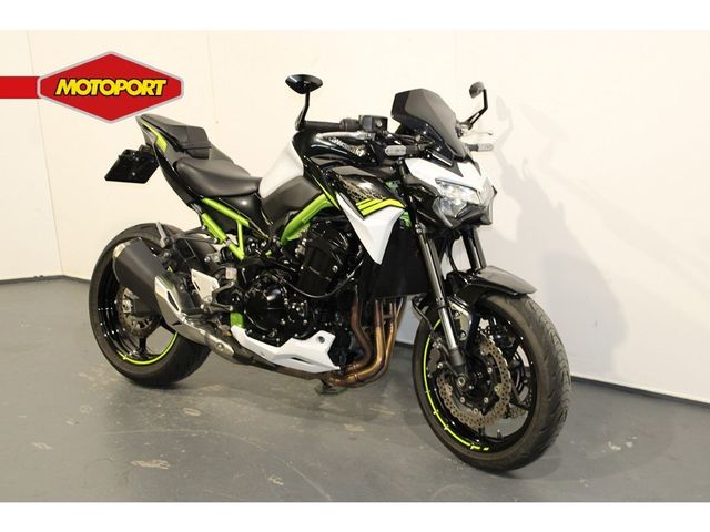 kawasaki - z900