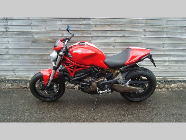ducati - monster-821