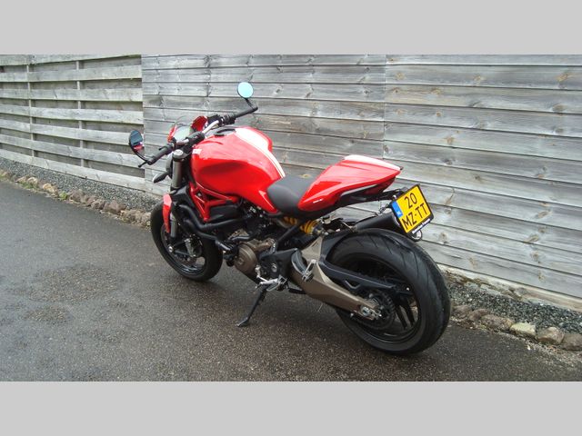ducati - monster-821