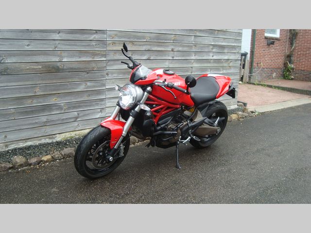 ducati - monster-821