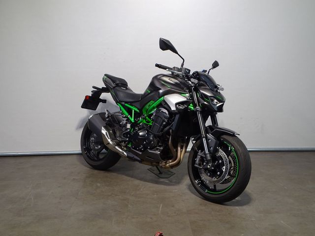 kawasaki - z900
