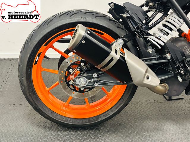 ktm - 125-duke