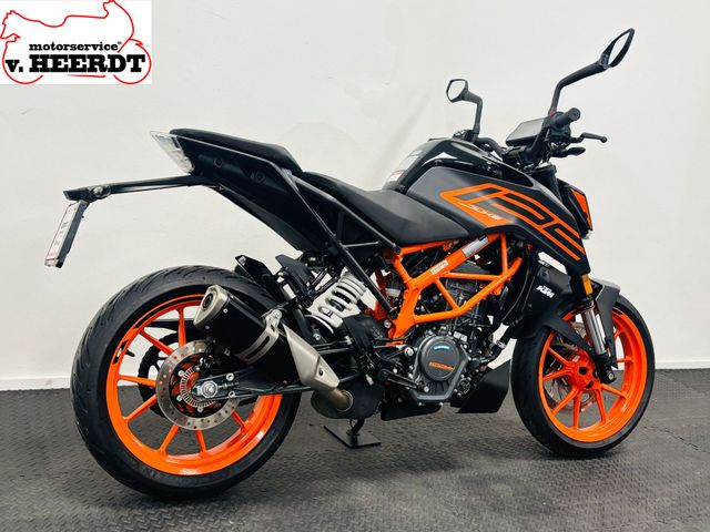 ktm - 125-duke