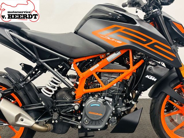ktm - 125-duke
