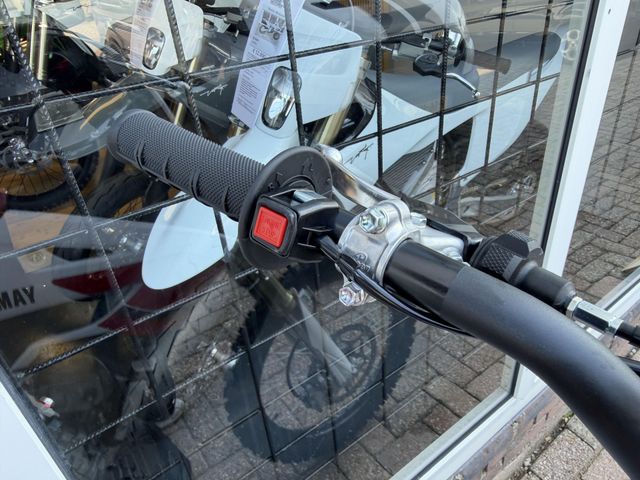 yamaha - yz-125-70th-anniversary-edition