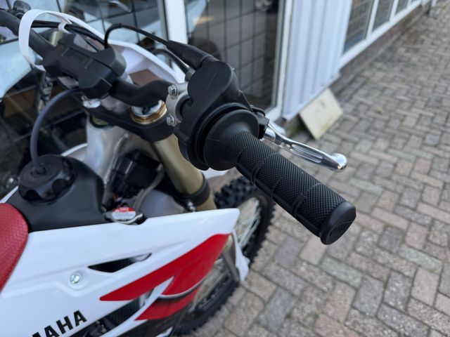 yamaha - yz-125-70th-anniversary-edition