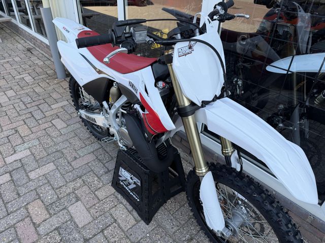 yamaha - yz-125-70th-anniversary-edition