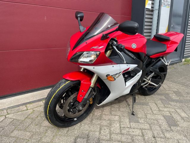 yamaha - yzf-r1