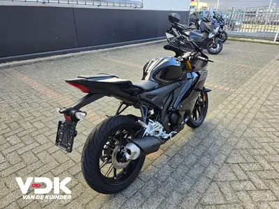 YAMAHA R125 – foto 4