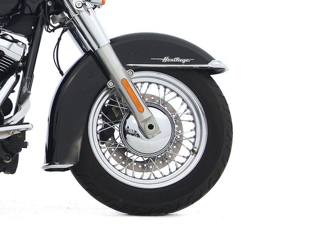 harley-davidson - heritage-softail-classic-107-flhcs