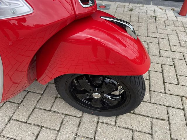 vespa - gts-300-super-sport