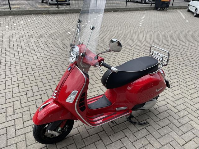 vespa - gts-300-super-sport