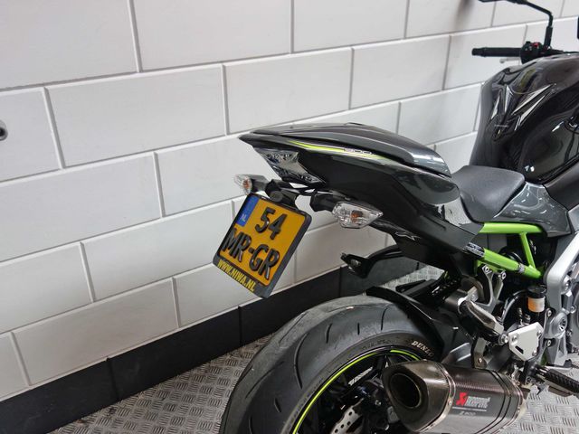 kawasaki - z900