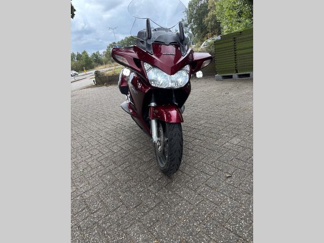 honda - st-1300-pan-european