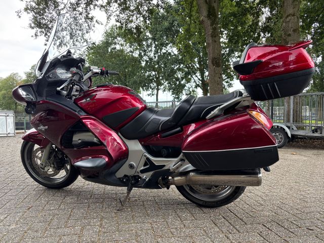 honda - st-1300-pan-european