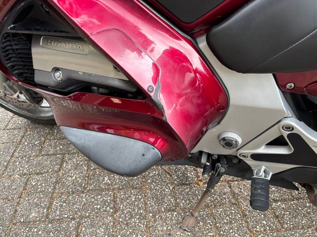 honda - st-1300-pan-european