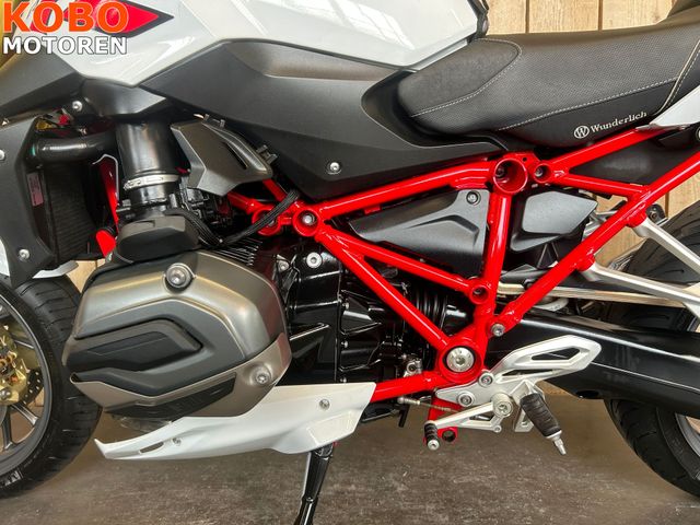 bmw - r-1200-r-abs