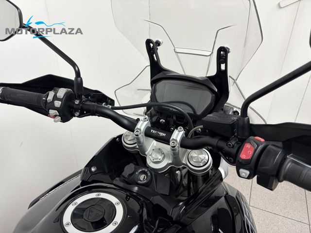 triumph - tiger-800-xrx