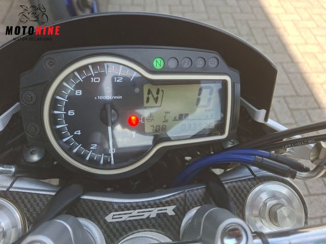 suzuki - gsr-750