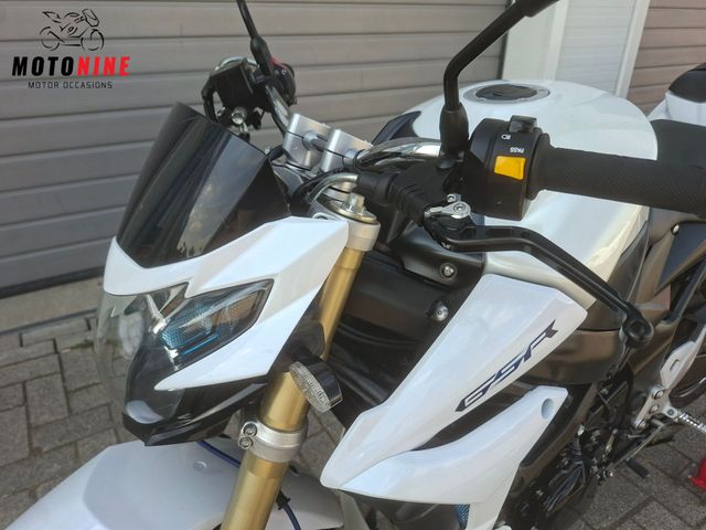 suzuki - gsr-750