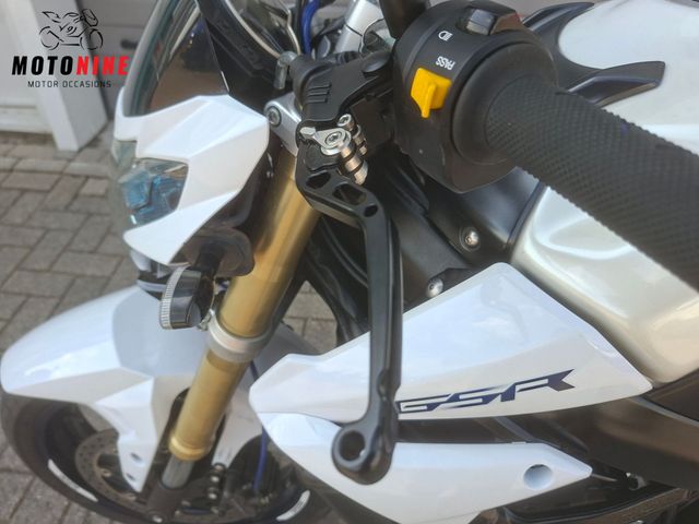 suzuki - gsr-750