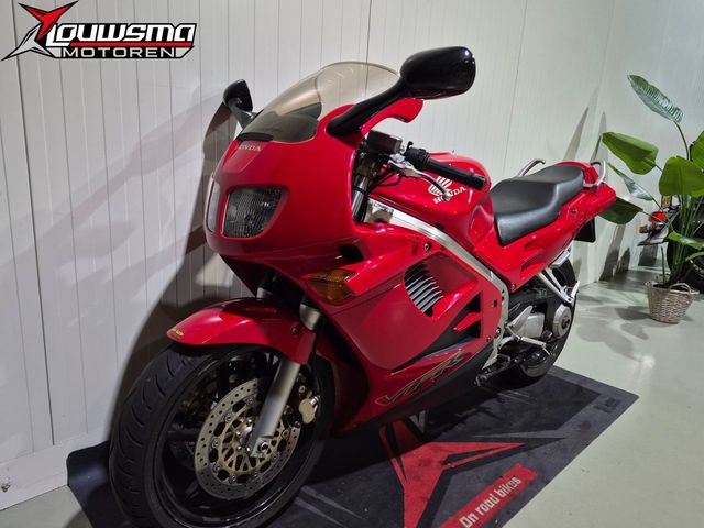 honda - vfr-750-f