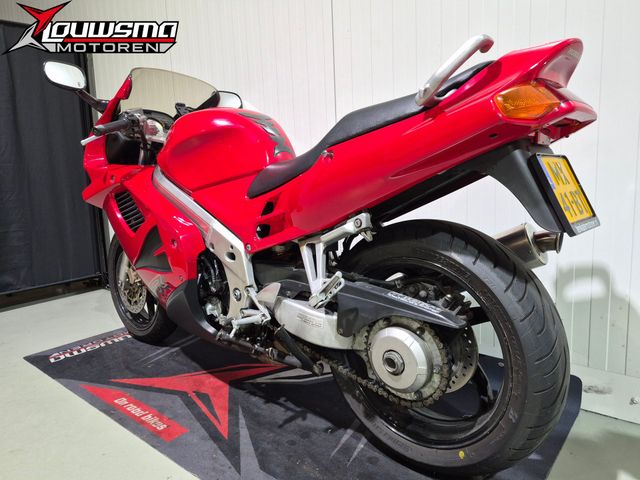 honda - vfr-750-f