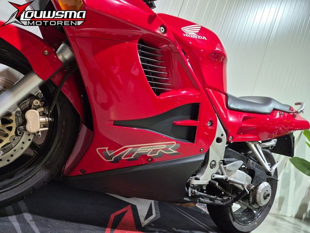 honda - vfr-750-f