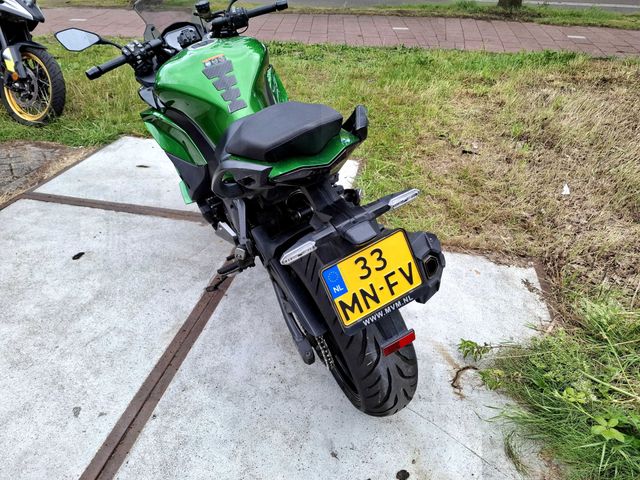 kawasaki - ninja-1000sx