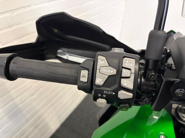 kawasaki - versys-1100-se-tourer