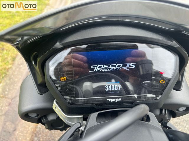 triumph - speed-triple-rs