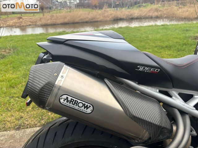 triumph - speed-triple-rs