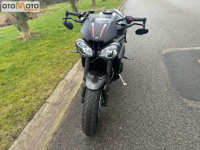 triumph - speed-triple-rs