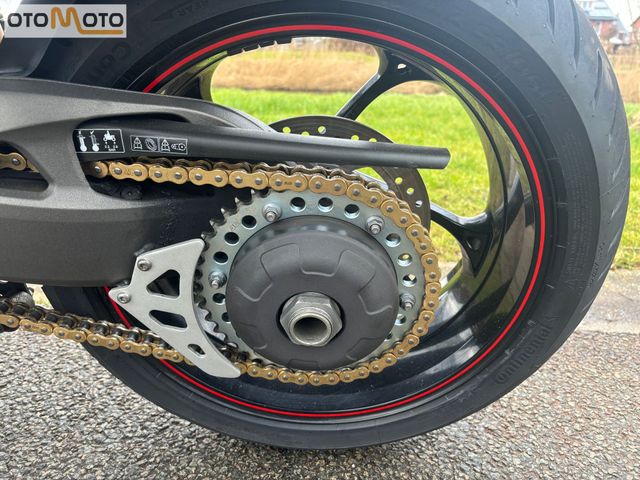 triumph - speed-triple-rs