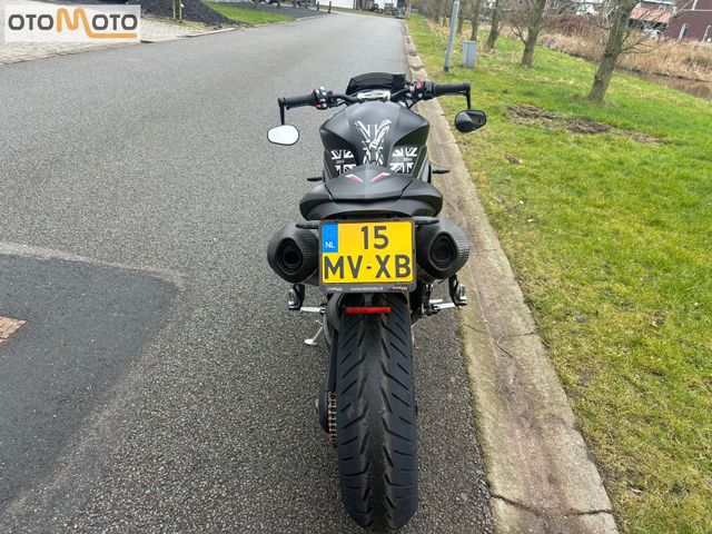 triumph - speed-triple-rs