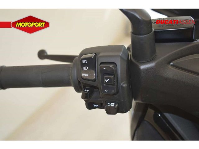 yamaha - x-max-300-tech-max