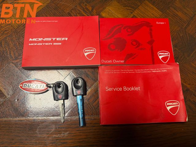 ducati - monster-821-stripe