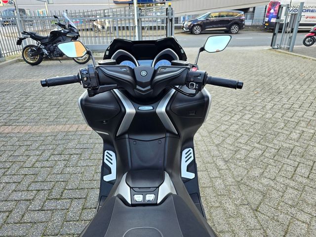 yamaha - xp-530-t-max