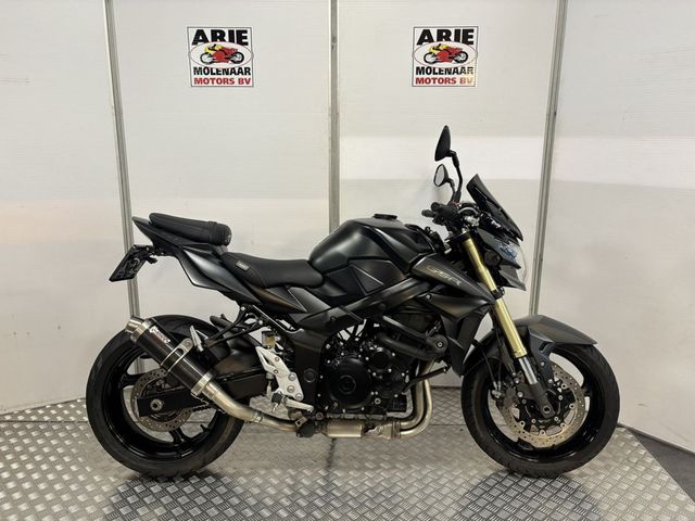 suzuki - gsr-750