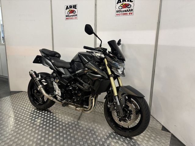 suzuki - gsr-750