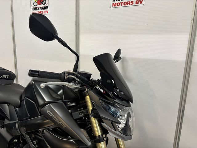 suzuki - gsr-750