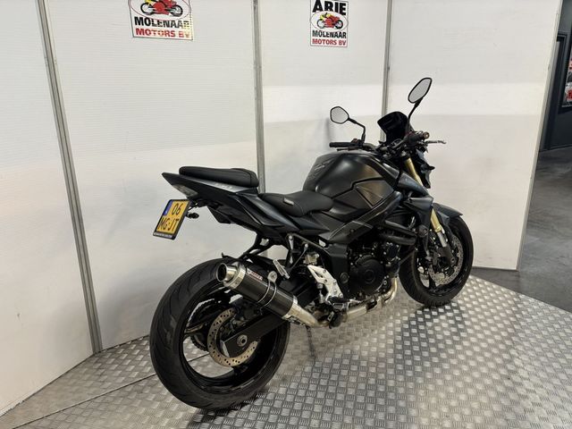 suzuki - gsr-750