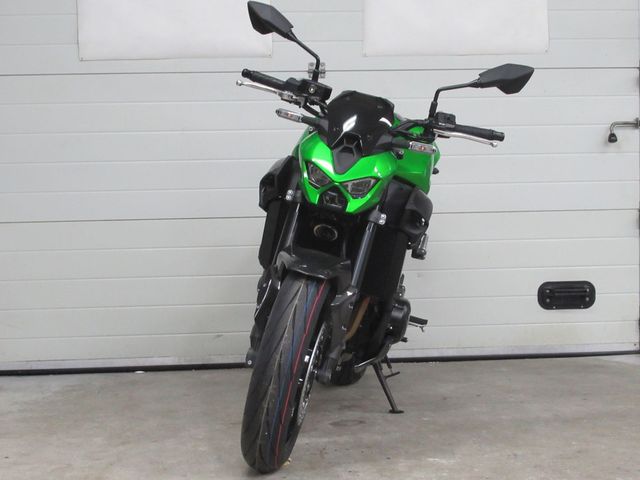 kawasaki - z900