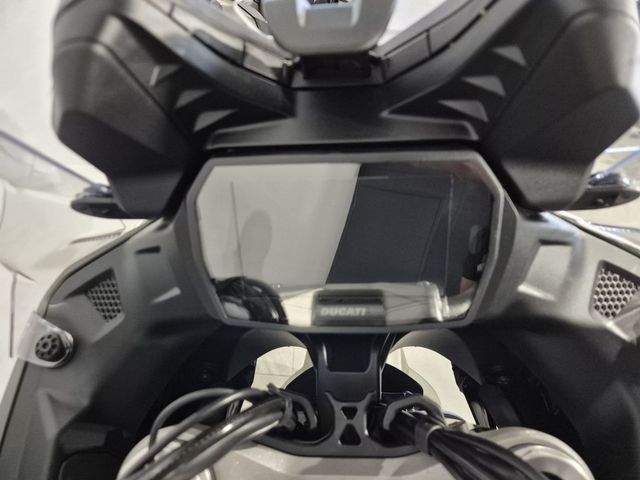 ducati - multistrada-v2-s