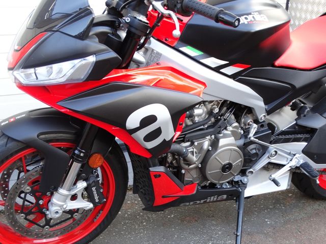 aprilia - tuono-660