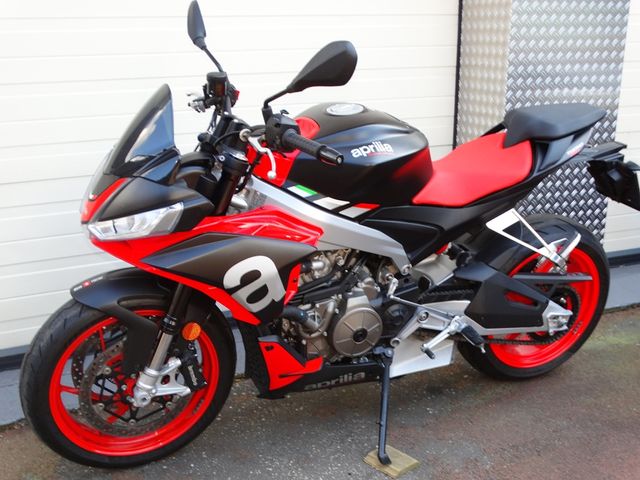 aprilia - tuono-660