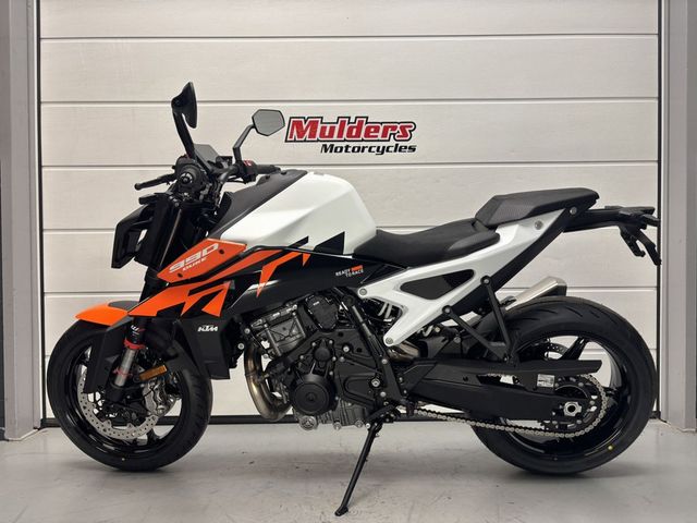 ktm - 990-duke
